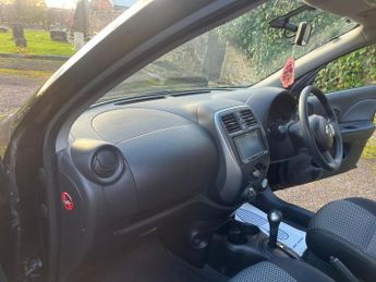 Nissan Micra 1.2 DIG-S Tekna Hatchback 5dr Petrol CVT Euro 5 (s/s) (98 ps)