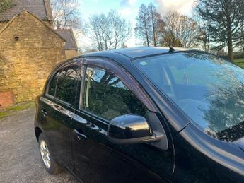 Nissan Micra 1.2 DIG-S Tekna Hatchback 5dr Petrol CVT Euro 5 (s/s) (98 ps)