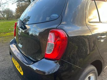 Nissan Micra 1.2 DIG-S Tekna Hatchback 5dr Petrol CVT Euro 5 (s/s) (98 ps)