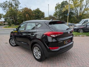 Hyundai TUCSON 1.7 CRDi Blue Drive SE Nav SUV 5dr Diesel DCT Euro 6 (s/s) (141 