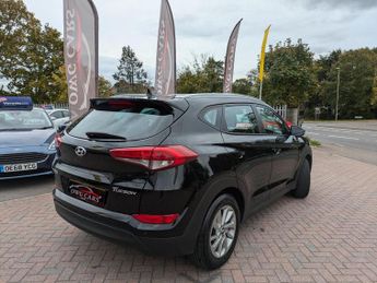 Hyundai TUCSON 1.7 CRDi Blue Drive SE Nav SUV 5dr Diesel DCT Euro 6 (s/s) (141