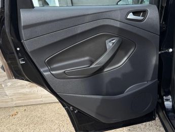 Ford Kuga 1.5T EcoBoost Titanium Auto AWD Euro 6 (s/s) 5dr