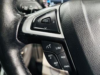 Ford Mondeo 2.0 TDCi Titanium Powershift Euro 6 (s/s) 5dr