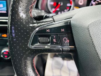 SEAT Leon 2.0 TDI FR Technology DSG Euro 6 (s/s) 5dr