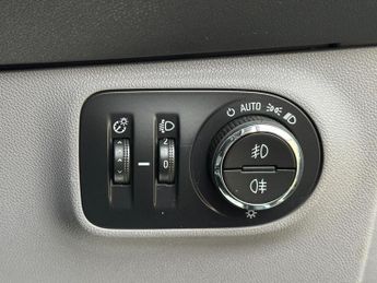 Vauxhall Corsa 1.4i SE Auto Euro 6 5dr