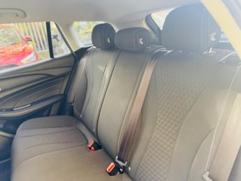 MG MG5 52.5kWh Excite Auto 5dr