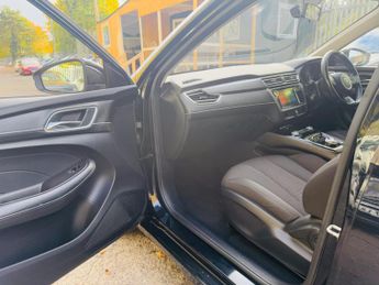 MG MG5 52.5kWh Excite Auto 5dr