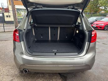BMW 2 Series Active Tourer 2.0 218d Luxury Auto Euro 6 (s/s) 5dr