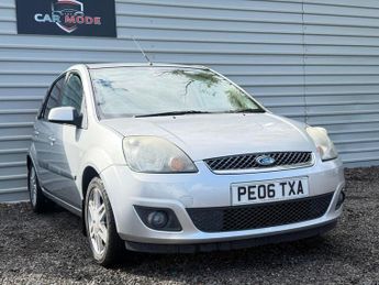 Ford Fiesta 1.4 Ghia 5dr