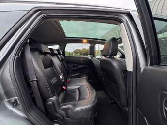 Nissan Qashqai+2 2.0 Tekna CVT 4WD Euro 5 5dr (AVM)