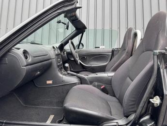 Mazda MX-5 1.8 2dr