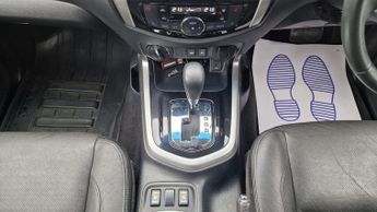 Nissan Navara 2.3 dCi Tekna Auto 4WD Euro 6 4dr