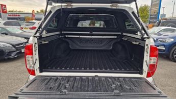 Nissan Navara 2.3 dCi Tekna Auto 4WD Euro 6 4dr