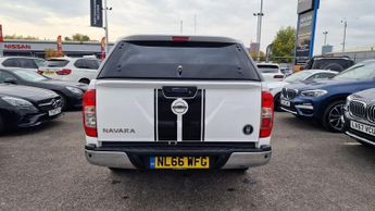 Nissan Navara 2.3 dCi Tekna Auto 4WD Euro 6 4dr