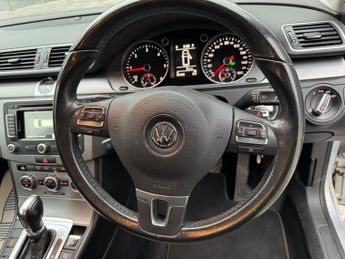 Volkswagen Passat 2.0 TDI BlueMotion Tech Highline DSG Euro 5 (s/s) 5dr