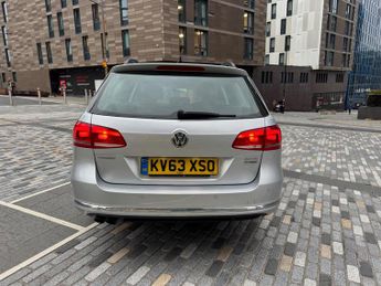 Volkswagen Passat 2.0 TDI BlueMotion Tech Highline DSG Euro 5 (s/s) 5dr