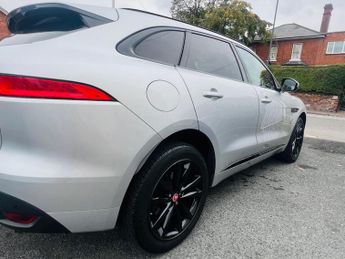 Jaguar F-PACE 2.0 D180 R-Sport Auto AWD Euro 6 (s/s) 5dr