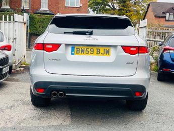 Jaguar F-PACE 2.0 D180 R-Sport Auto AWD Euro 6 (s/s) 5dr