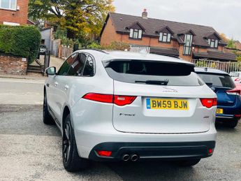 Jaguar F-PACE 2.0 D180 R-Sport Auto AWD Euro 6 (s/s) 5dr