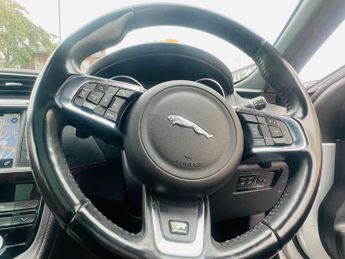 Jaguar F-PACE 2.0 D180 R-Sport Auto AWD Euro 6 (s/s) 5dr