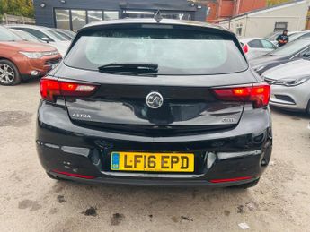 Vauxhall Astra 1.6 CDTi BlueInjection Elite Nav Auto Euro 6 5dr