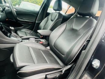 Vauxhall Astra 1.6 CDTi BlueInjection Elite Nav Auto Euro 6 5dr