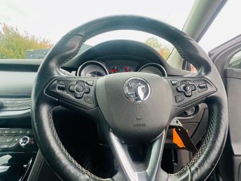 Vauxhall Astra 1.6 CDTi BlueInjection Elite Nav Auto Euro 6 5dr