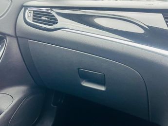 Vauxhall Astra 1.6 CDTi BlueInjection Elite Nav Auto Euro 6 5dr