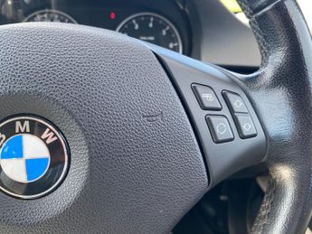 BMW 3 Series 2.0 320i SE Touring 5dr Petrol Steptronic Euro 5 (170 ps)