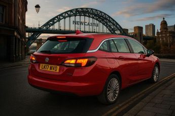 Vauxhall Astra 1.4i Turbo Elite Nav Sports Tourer Auto Euro 6 (s/s) 5dr