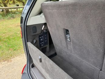 Land Rover Discovery 2.0 SD4 HSE Auto 4WD Euro 6 (s/s) 5dr