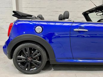 MINI Convertible 2.0 Cooper S Sport Steptronic Euro 6 (s/s) 2dr