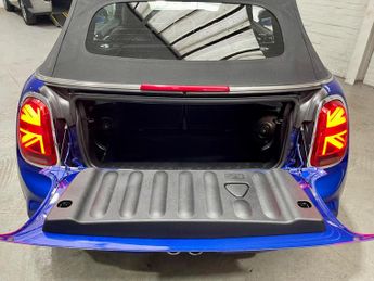 MINI Convertible 2.0 Cooper S Sport Steptronic Euro 6 (s/s) 2dr