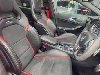 MERCEDES-BENZ GLA 2.0 GLA45 AMG SUV 5dr Petrol SpdS DCT 4MATIC Euro 6 (s/s) (360 p