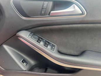 MERCEDES-BENZ GLA 2.0 GLA45 AMG SUV 5dr Petrol SpdS DCT 4MATIC Euro 6 (s/s) (360 p