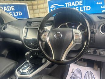 Nissan Navara 2.3 dCi Tekna Auto 4WD Euro 6 4dr