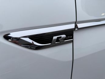 Volkswagen Tiguan 2.0 TDI BlueMotion Tech R-Line DSG 4Motion Euro 6 (s/s) 5dr