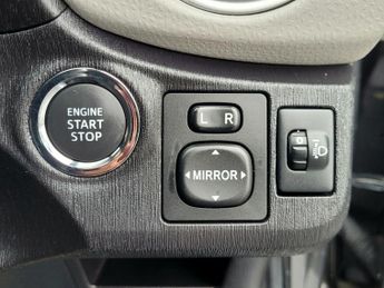 Toyota Yaris 1.33 Dual VVT-i T Spirit Multidrive S Euro 5 5dr