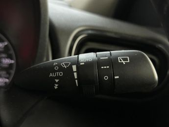 Toyota Yaris 1.5 VVT-h Icon E-CVT Euro 6 (s/s) 5dr