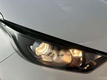 Toyota Yaris 1.5 VVT-h Icon E-CVT Euro 6 (s/s) 5dr