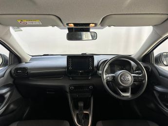 Toyota Yaris 1.5 VVT-h Icon E-CVT Euro 6 (s/s) 5dr