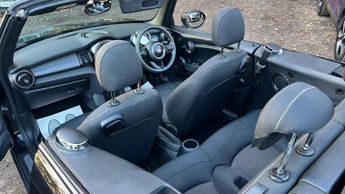 MINI Convertible 1.5 Cooper Euro 6 (s/s) 2dr