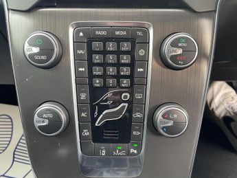 Volvo V40 2.0 D4 R-Design Hatchback 5dr Diesel Auto Euro 6 (s/s) (190 ps)