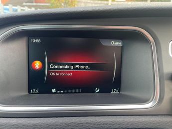 Volvo V40 2.0 D4 R-Design Hatchback 5dr Diesel Auto Euro 6 (s/s) (190 ps)