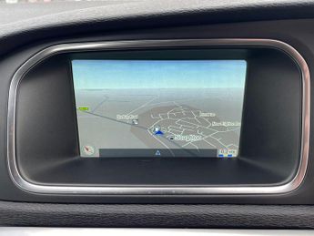Volvo V40 2.0 D4 R-Design Nav Hatchback 5dr Diesel Auto Euro 6 (s/s) (190 