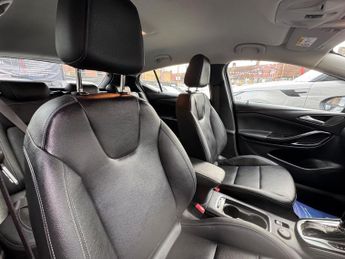 Vauxhall Astra 1.4i Turbo Elite Nav CVT Euro 6 (s/s) 5dr