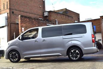 Vauxhall Vivaro Life 2.0 Turbo D Elite L Auto LWB Euro 6 (s/s) 5dr (8 Seat)