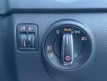 Volkswagen Tiguan 2.0 TDI BlueMotion Tech Match DSG 4WD Euro 5 (s/s) 5dr