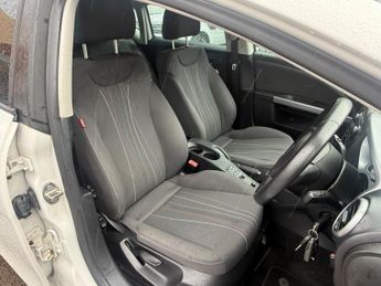 SEAT Leon 1.6 TDI CR SE Copa DSG Euro 5 5dr