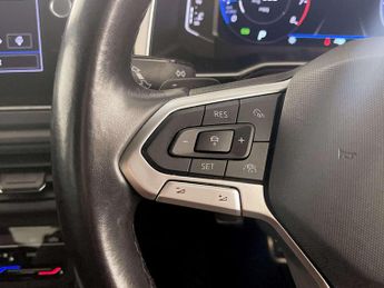 Volkswagen Taigo 1.0 TSI R-Line DSG Euro 6 (s/s) 5dr